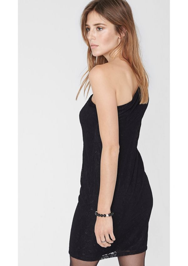 One shoulder dress